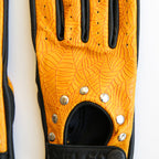 Yellow Spider Web Vintage Clasped Gloves