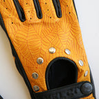 Yellow Spider Web Vintage Clasped Gloves