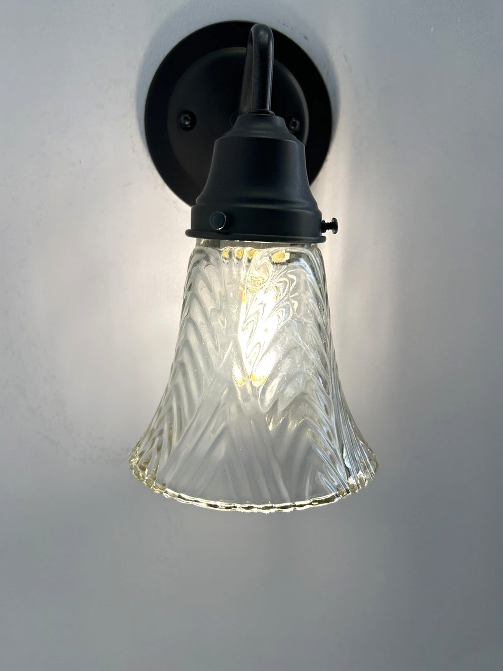 Clear Chevron Ribbed Vintage Pendant