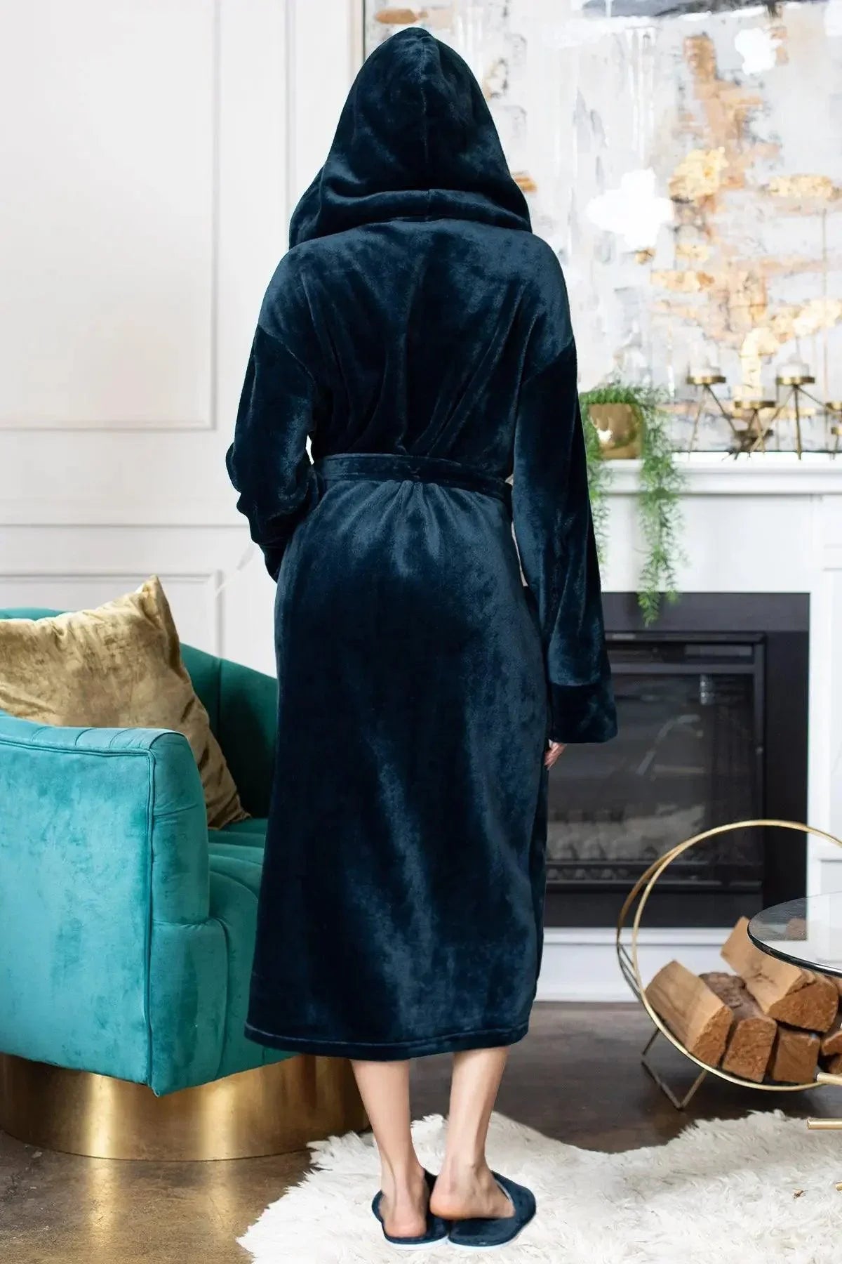 Women’s Plush Hooded Robe - Spa-Worthy Comfort at Home